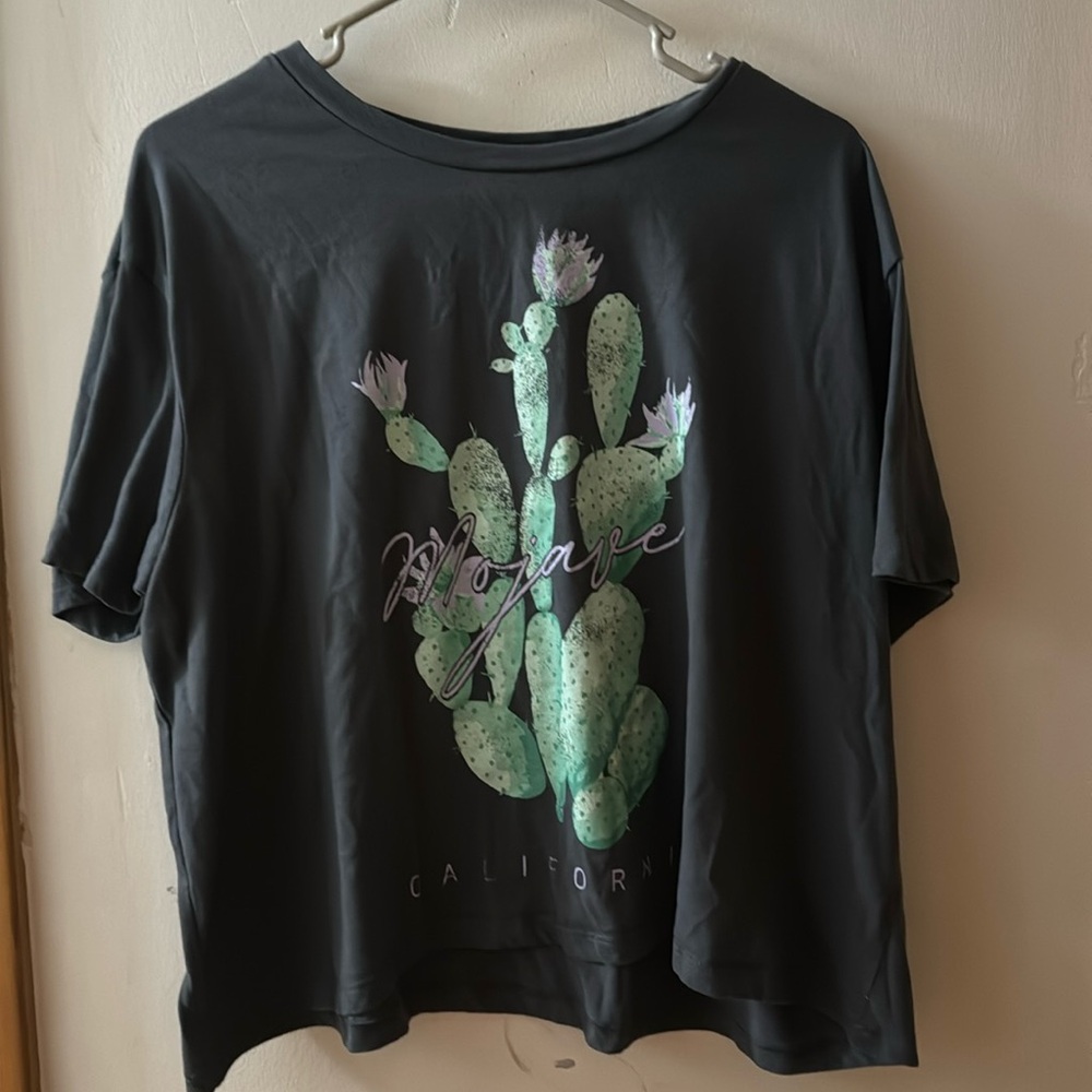 Belk Mojave California Crop Top